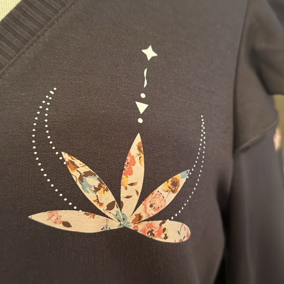 Torrid top - Picture 4 of 5